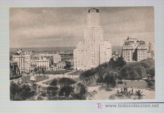 Postales: Buenos Aires.- Plaza San Mart&iacute;n y Edificio kavanagh. Fechada en 1949. - Foto 1