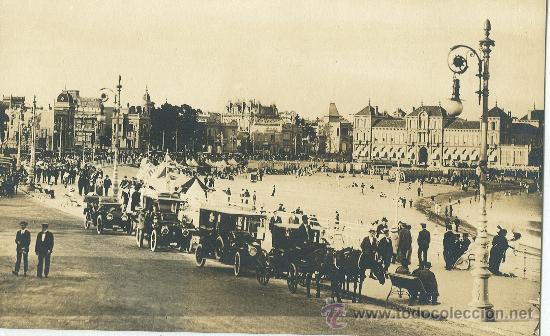 Postales: MONTEVIDEO. RAMBLA Y PLAYA POCITOS. HACIA 1920.