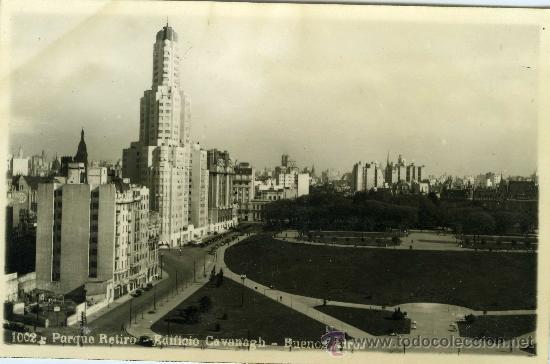 Cartoline: POSTAL BUENOS AIRES PARQUE RETIRO EDIFICIO CAVANAGH