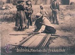 Postcards: POSTAL ORIGINAL DECADA DE LOS 30. BOLIVIA. HACIENDO FRAZADAS. N&ordm; 2098. VER TAMA&Ntilde;O Y EXPLICACION