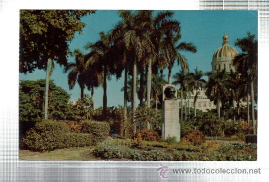 Postcards: TARJETA POSTAL DE HABANA - BUSTO A LINCOLN EN LA PLAZA DE LA FRATERNIDAD. RTC-28