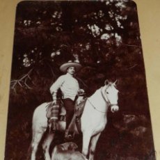 Postales: ANTIGUA FOTOGRAFIA ALBUMINA DE MORELOS, 1903, CUERNAVACA (MEXICO) DIRIGENTE DE LA HACIENDA DE SAN VI. Lote 38284128