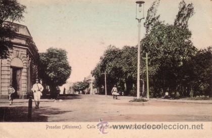 Postcards: N&ordm; 1394 POSTAL POSADAS MISIONES ARGENTINA CALLE SAN MARTIN PLAZA 9 DE JULIO
