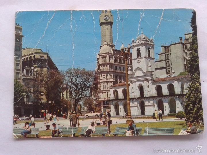 Cartes Postales: POSTAL -- BUENOS AIRES - PLAZA DE MAYO - CABILDO -- CIRCULADA --