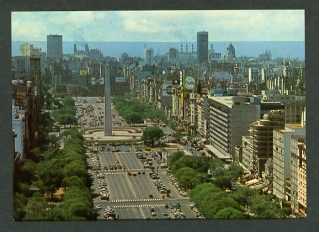 Postais: Argentina. Buenos Aires. *Avenida 9 de Julio* Nueva.