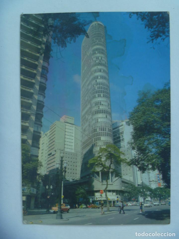 Postales: POSTAL DE SAO PAULO ( BRASIL ) : EDIFICIO ITALIA . A&Ntilde;OS 60 . CIRCULADA ASEVILLA EN 1976