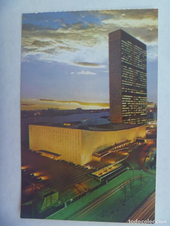 Postais: POSTAL DE NUEVA YORK ( ESTADOS UNIDOS ): EL EDIFICIO DE LAS NACIONES UNIDAS DE NOCHE