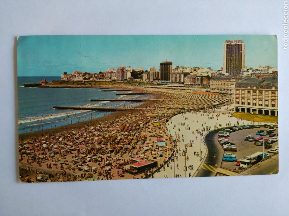 Postales: Argentina - 1970 - Mar de plata - Vista a&eacute;rea casinos y playa - 18x10cm - Circulada