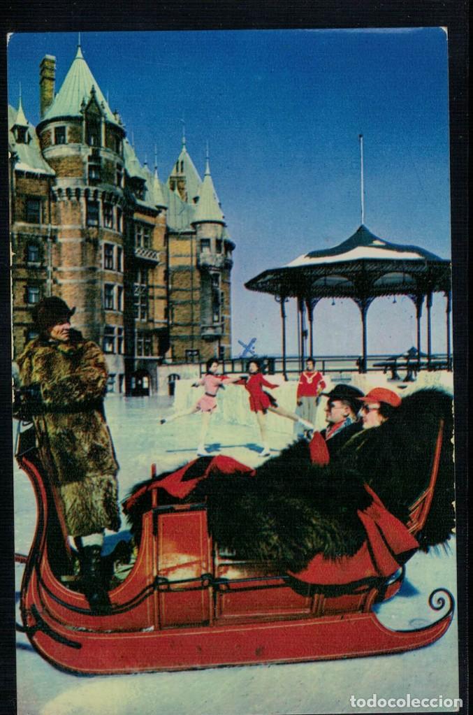 Postales: By sleigh Dufferin Terrace near the Skating rink of the Chateau Frontenac Quebec Canada. A&ntilde;os 50
