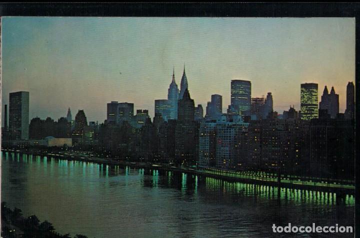 Postais: Queensboro Bridge East River United Nations Skyscrapers Manhattan New York Estados Unidos. / 1968