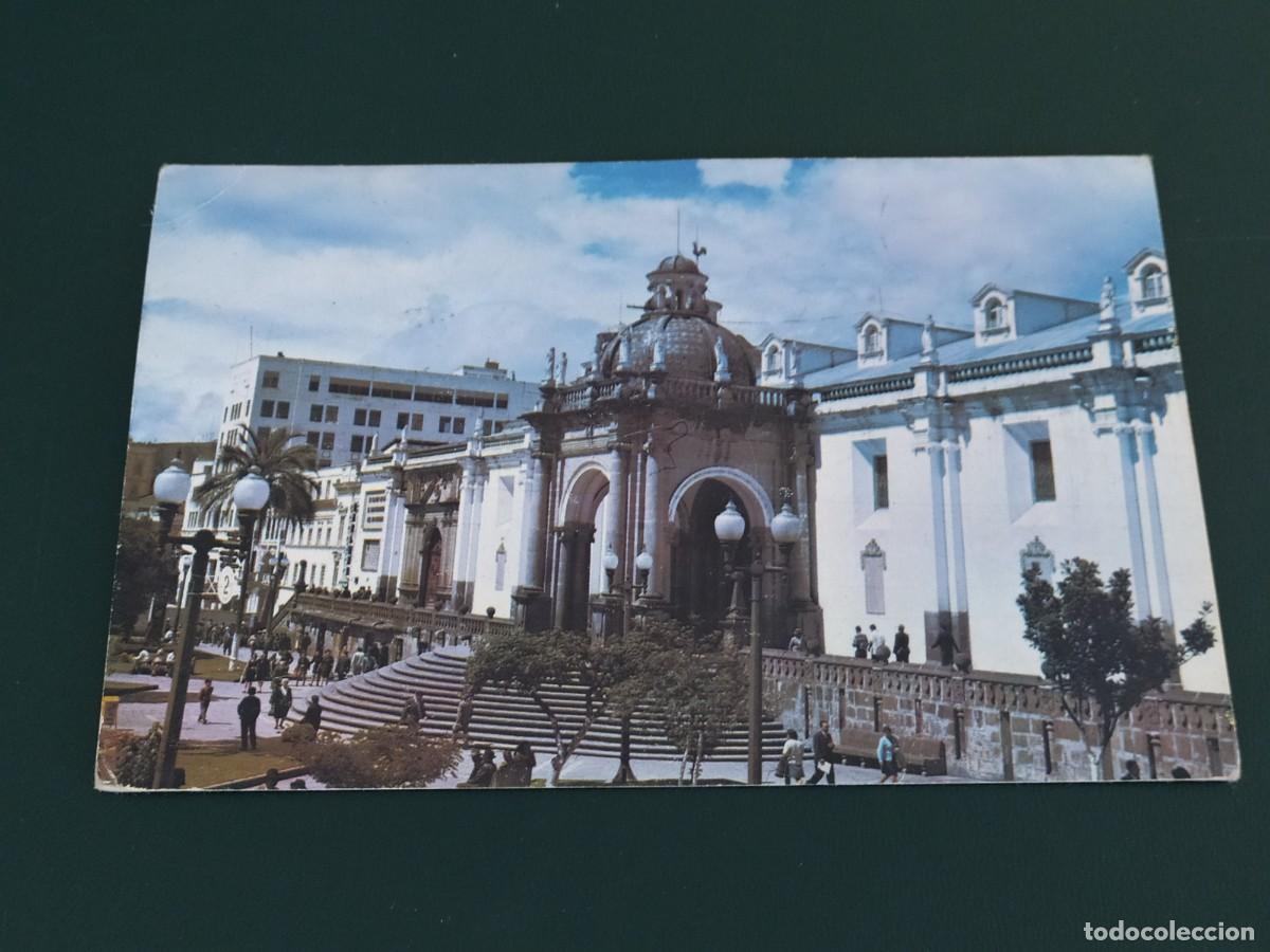 Postales: ECUADOR - QUITO - LA CATEDRAL - CIRCULADA - Foto 1