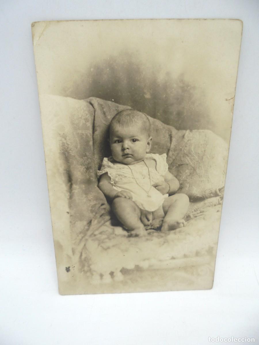 Postcards: CUBA. TARJETA POSTAL ANTIGUA FOTOGRAFICA. BEBE SENTADO EN UNA SILLA.