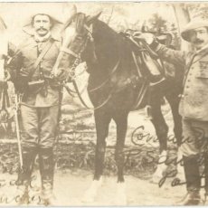 Postales: GUERRA DE CUBA 1898. COMANDANTE DE LA GUERRILLA ESPAÑOLA DE CAMAJUANÍ Y SU ASISTENTE. RARA POSTAL.