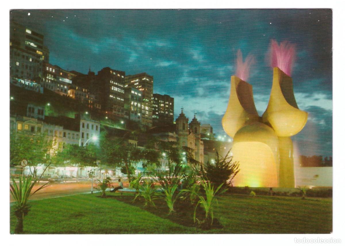 Postais: BRASIL TUR&Iacute;STICO / SALVADOR - BA / FONTE LUMINOSA COM IGREJA DE N. SRA. DA CONCEI&Ccedil;&Atilde;O DA PRAIA