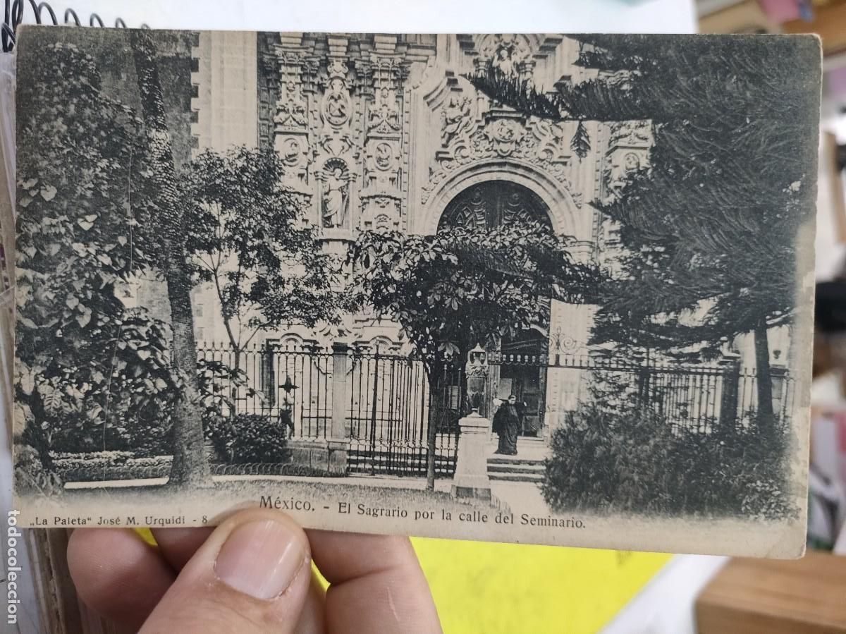 Postkarten: Postal MEXICO El Sagrario por la Calle del Seminario SC esquinas pel&iacute;n tocadas