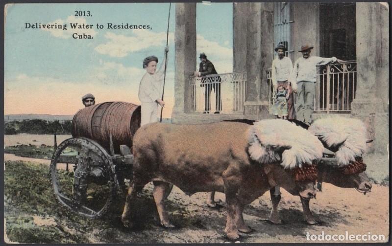 Postkarten: POS-865 CUBA POSTCARD. CIRCA 1910. DELIVERING WATER TO RESIDENCES. CARRETA DE BUEYES CON AGUA. WATER