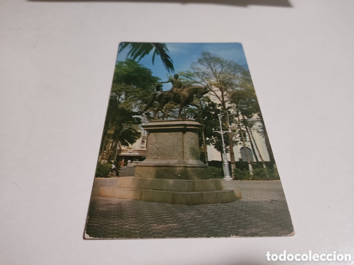 Postales: Postal estatua del libertador Sim&oacute;n Bol&iacute;var, Venezuela