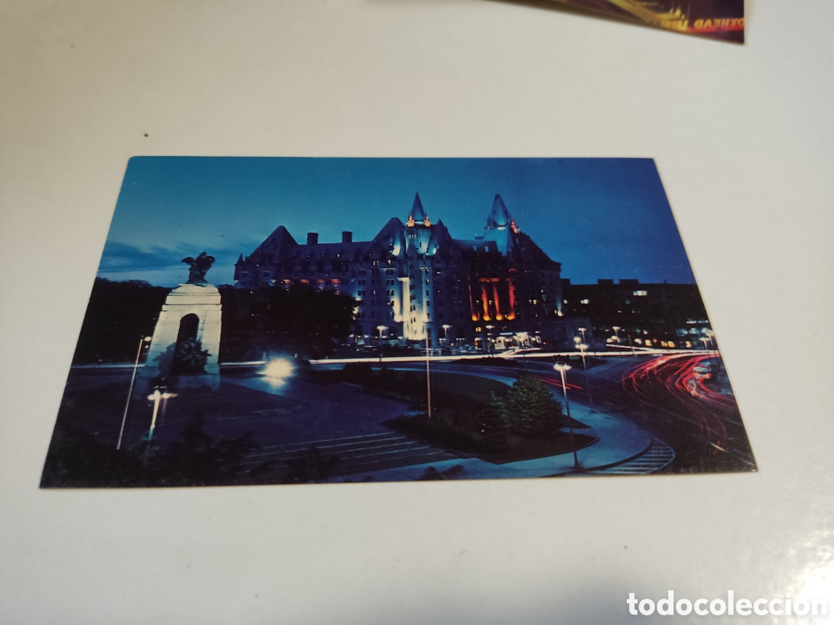 Postkarten: Postal monumento a la guerra y hotel lourier
