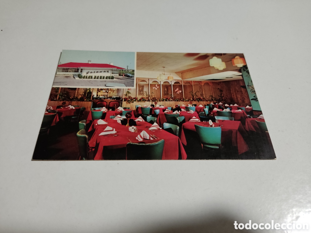 Postcards: Postal Gateway restaurantes