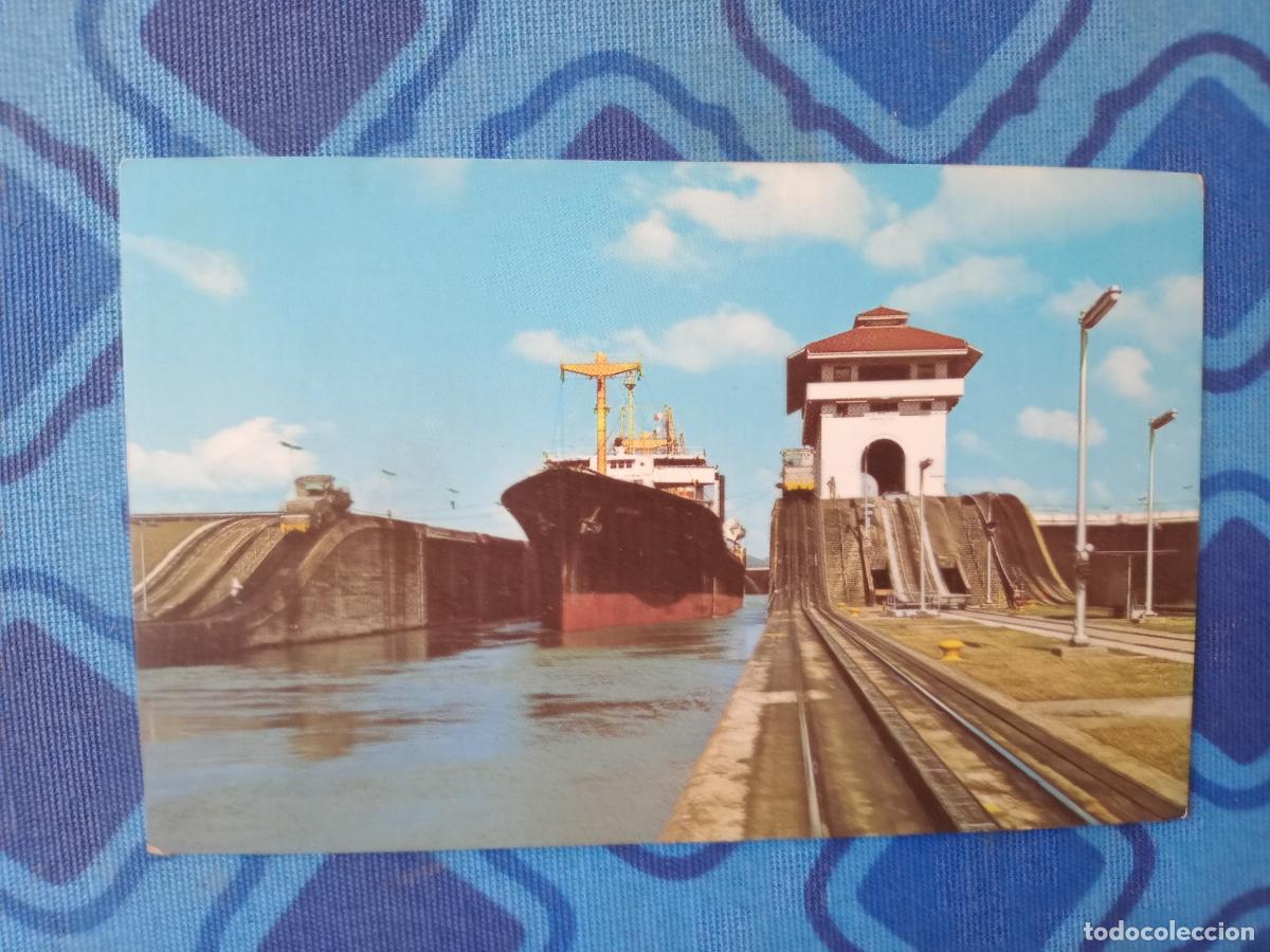 Postales: Canal de Panam&aacute;. Buque