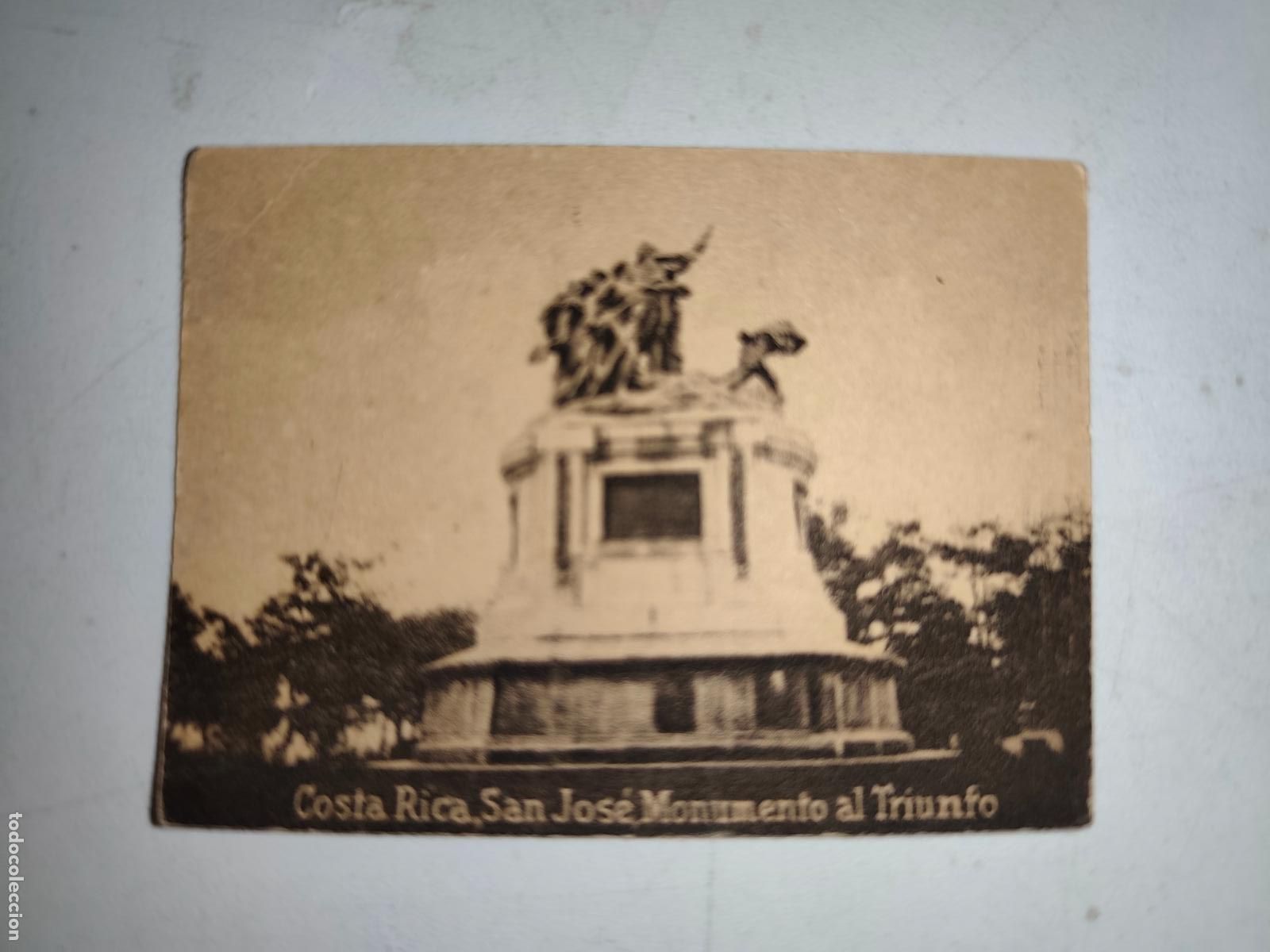 Cartoline: POSTAL ORIGINAL DECADA DE LOS A&Ntilde;OS 30. COSTA RICA, SAN JOSE, MONUMENTO AL TRIUNFO. LEER