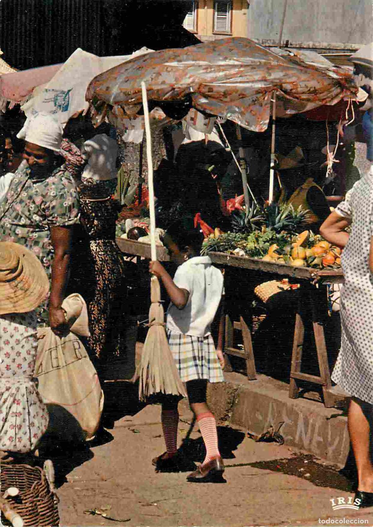 Cartoline: Martinique - Fort de France - Scène de marché - Enfants - CPM - Carte Neuve - Voir Scans Recto-Verso
