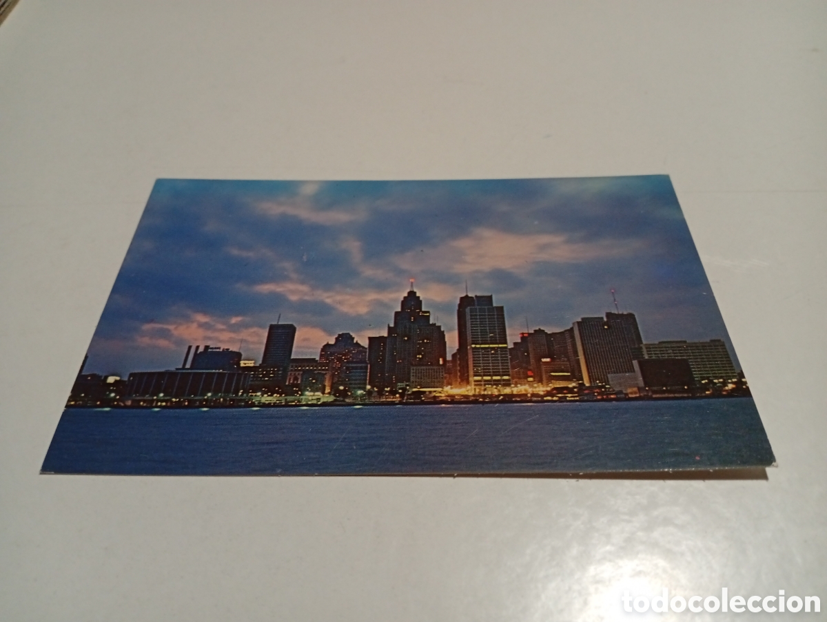 Postales: Postal Detroit de noche - Foto 1