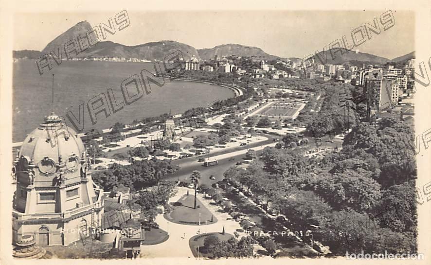 Postales: Postal de una vista a&eacute;rea de R&iacute;o de Janeiro, a&ntilde;os 50 - Sin Circular - Cartulina muy fina