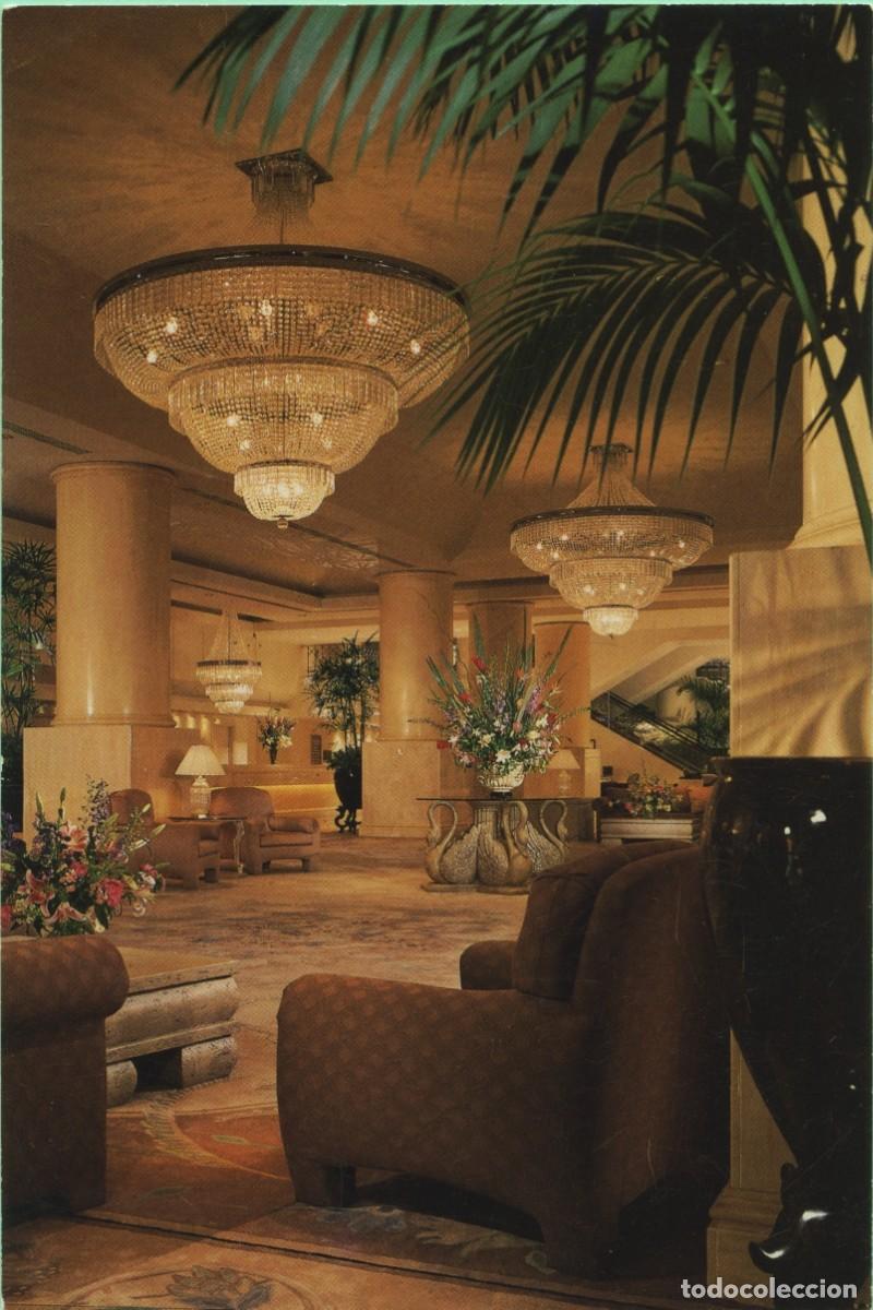 Postales: San Francisco Hilton on Hilton Square. Main Lobby. Sin circular. ED. HILTON SQUARE