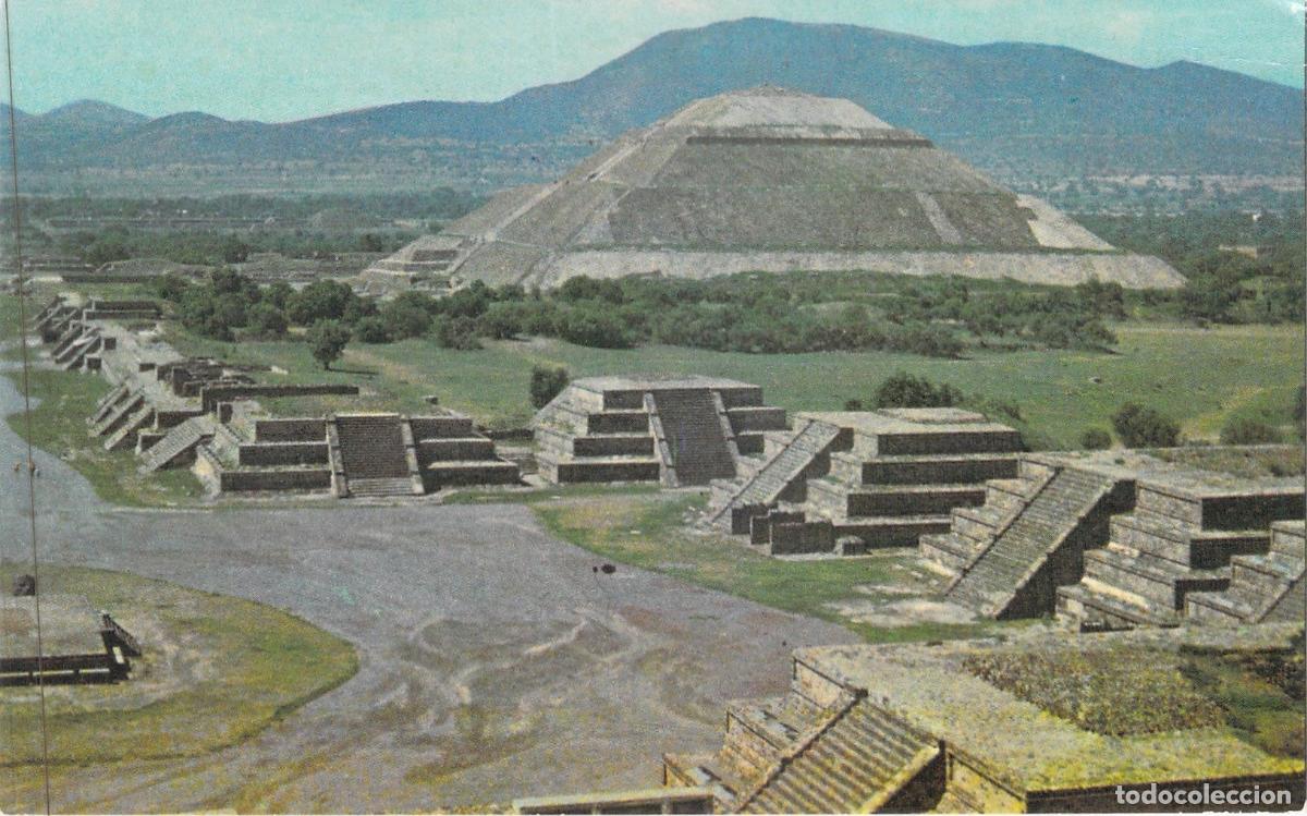 Postales: Postal de la Pir&aacute;mide del Sol y Calzada de los Muertos, Teotihuac&aacute;n