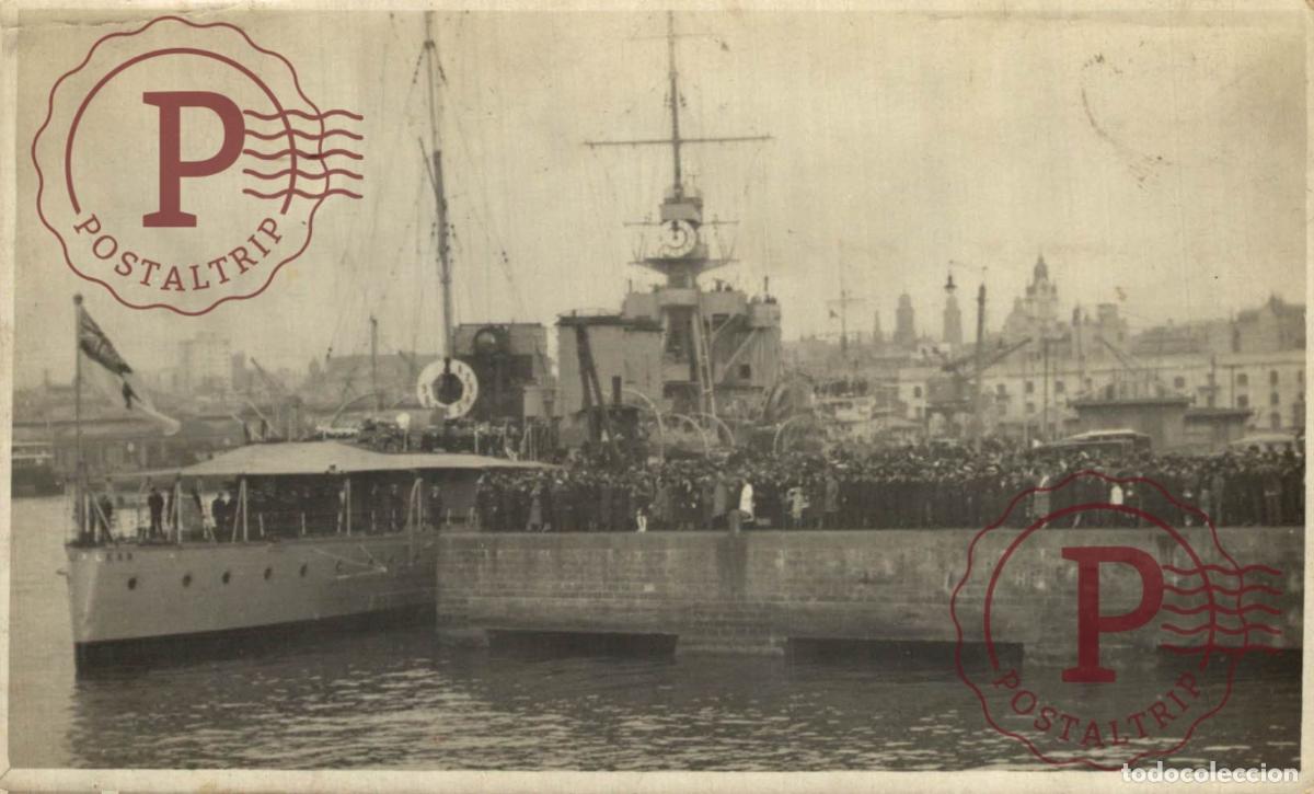 Postkarten: URUGUAY. MONTEVIDEO. ROYAL NAVY. H.M.S DAUNTLESS MONTEVIDEO 1924. RPPC. FOTOGRAFICA,