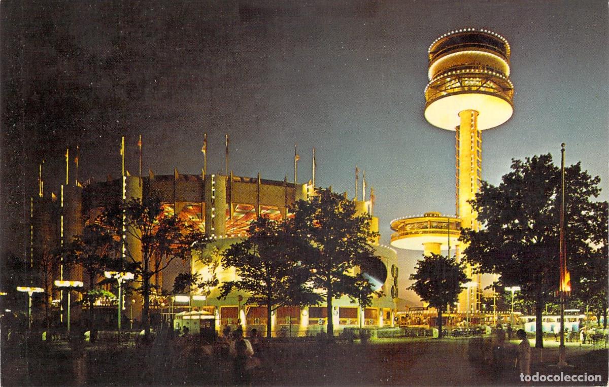 Postales: Postal del Pabell&oacute;n del Estado de Nueva York de Noche