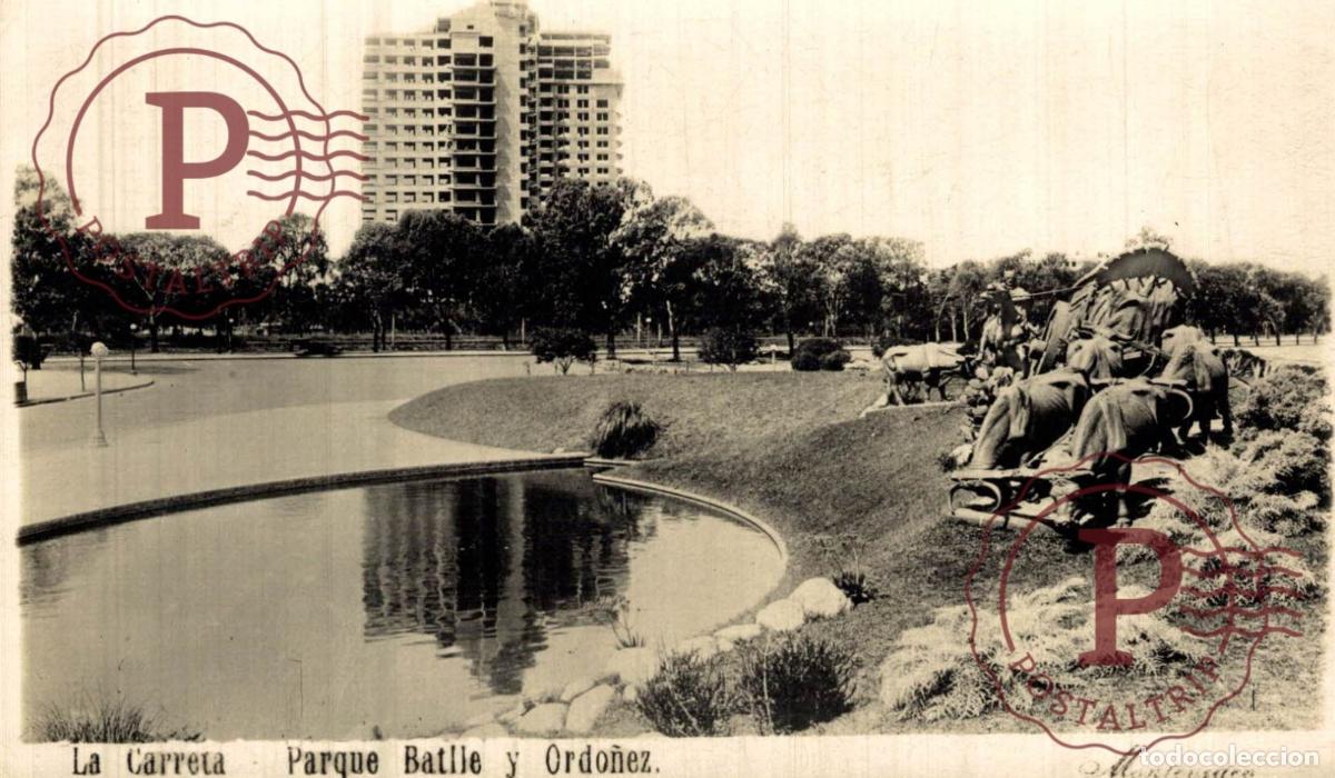 Postcards: URUGUAY. LA CARRETA. PARQUE BATILE Y ORDO&Ntilde;EZ. MONTEVIDEO. RPPC. FOTOGRAFICA.