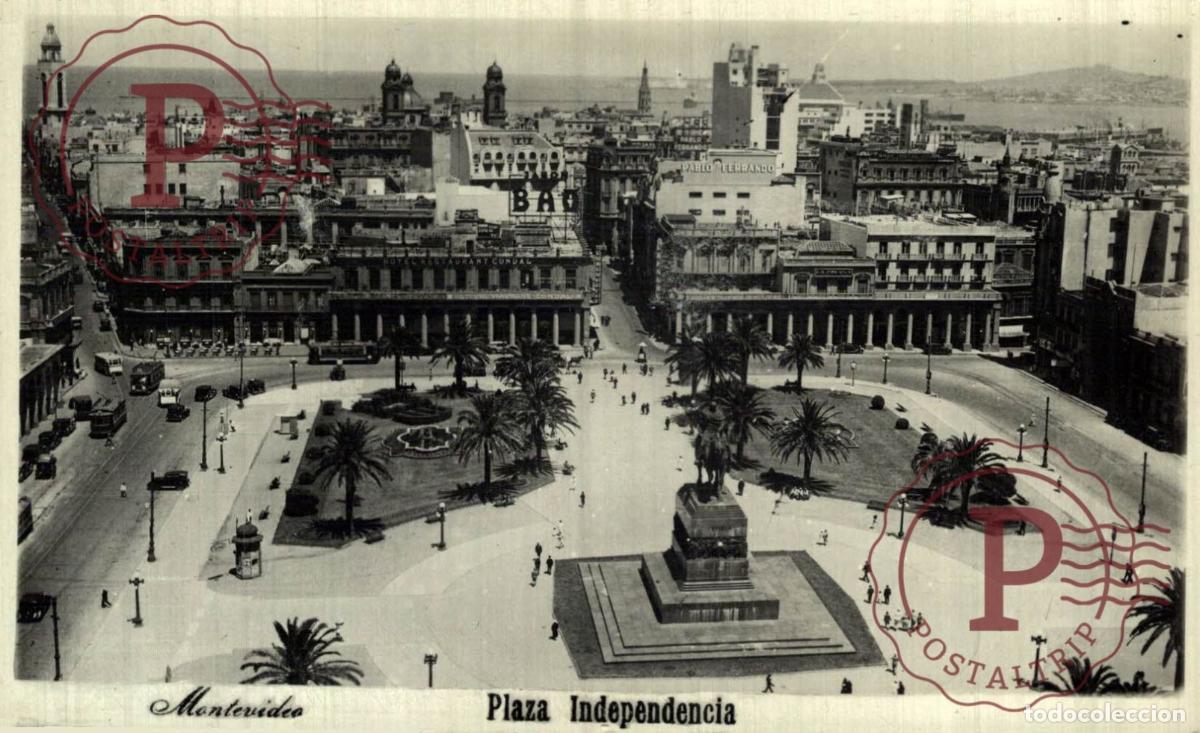 Postales: URUGUAY. MONTEVIDEO. PLAZA INDEPENDENCIA. RPPC. FOTOGRAFICA.