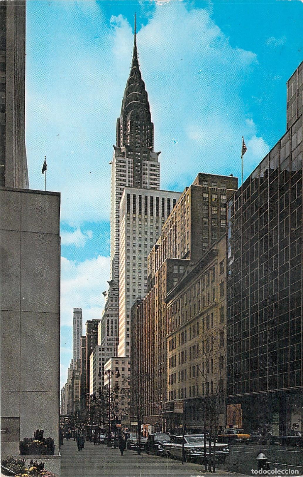 Postales: Postal del Edificio Chrysler en Nueva York con Vista de la Calle 42