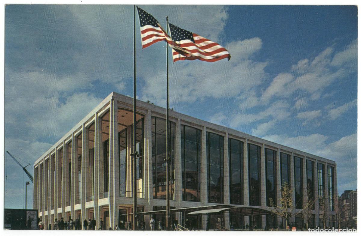 Postcards: NEW YORK_Lincoln Center for the Performing Arts, Philarmonic Hall_Colourpicture & Manhattan Post Car