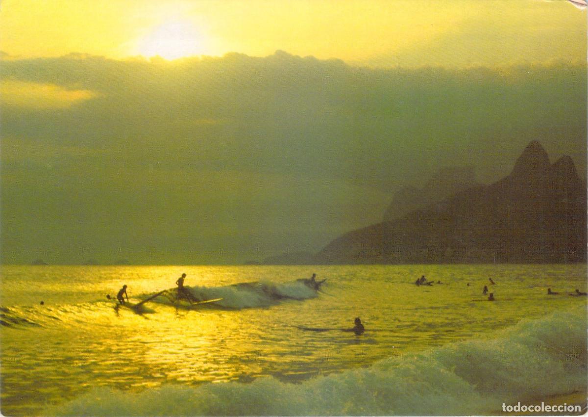 Postales: Postal de Surfistas en la Playa de Leblon Rio de Janeiro Brasil