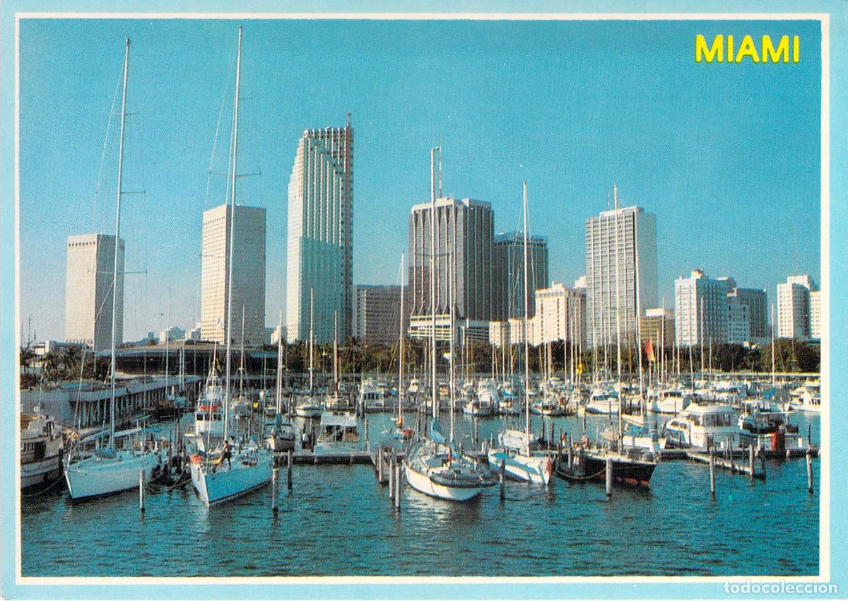 Postales: Postal de Miami Florida con Vista de Miamarina y Rascacielos