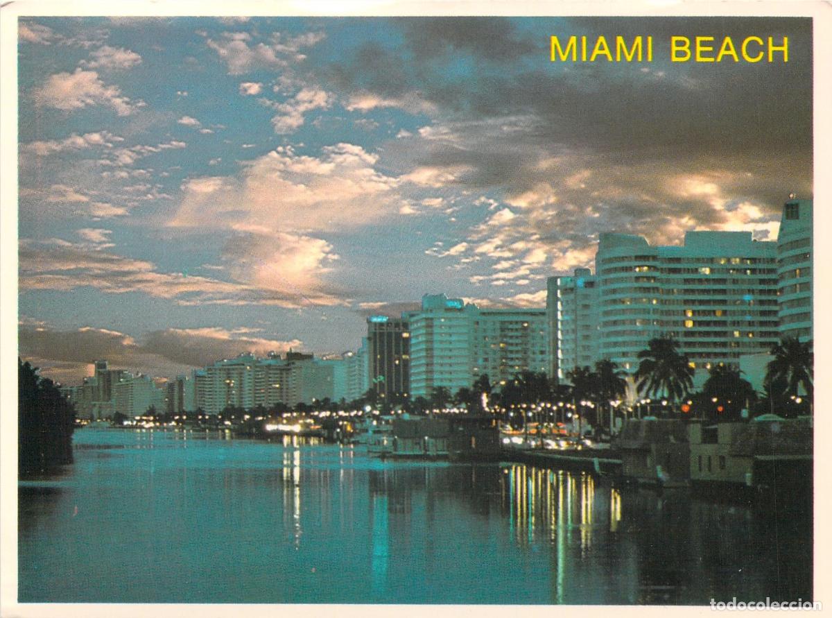 Postales: Postal de Miami Beach con Hoteles e Indian Creek al Atardecer
