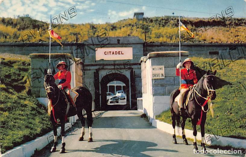 Postales: Entrance to Halifax Citadel showing Junior Bengal Lancers in foreground - Nova Scotia (Canad&aacute;)