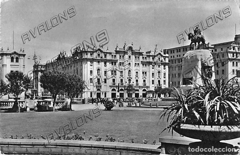 Postales: Plaza San Mart&iacute;n - Lkima (Per&uacute;) - sin circular, a&ntilde;os 50 - Bordes dentados