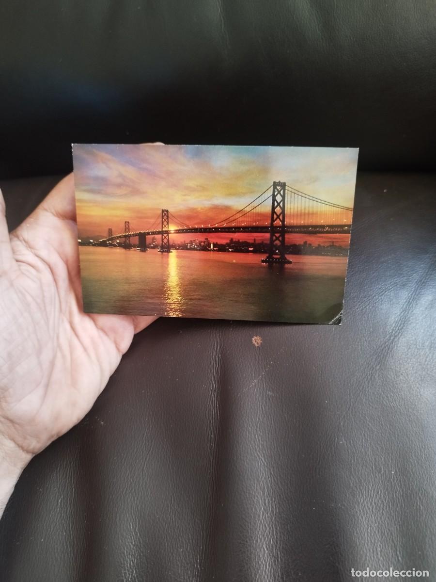 Postales: Tarjeta postal, vista al atardecer del puente San Francisco-Oakland Bay Bridge en California.