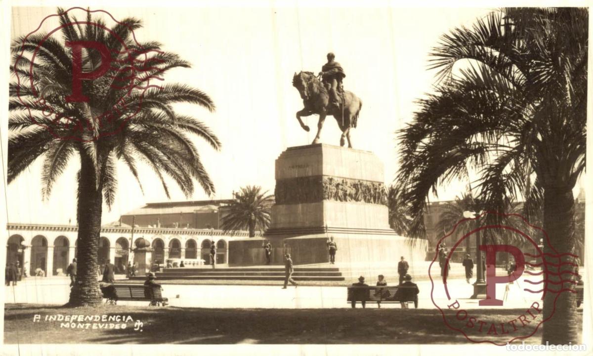 Postales: URUGUAY. MONTEVIDEO. PLAZA INDEPENDENCIA. FOTO JAEGER.. RPPC FOTOGRAFICA.