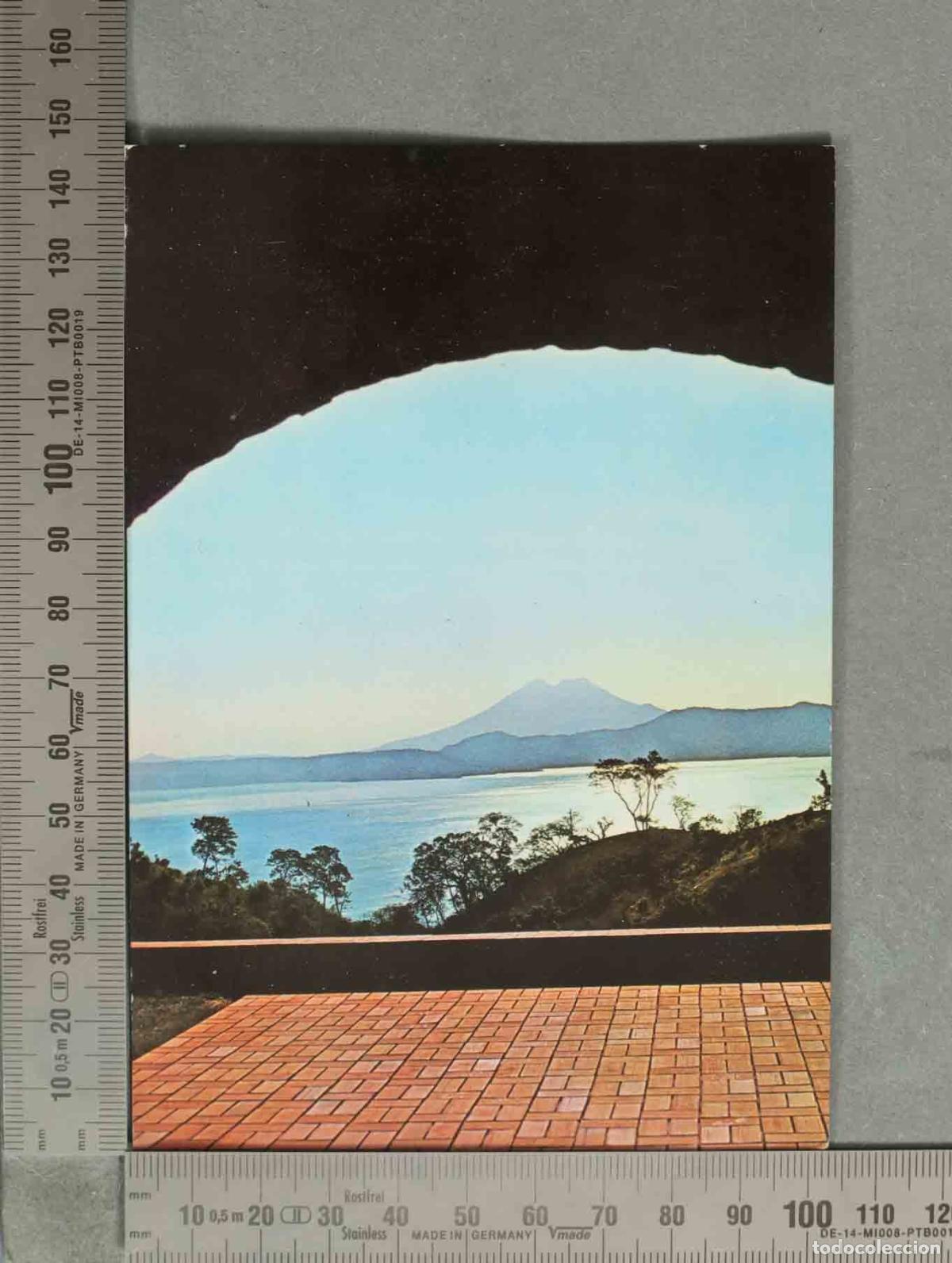 Postales: POSTAL. El Salvador - Vista del Volcan de San Vicente desde el Hotel de la Laguna de Ilopango