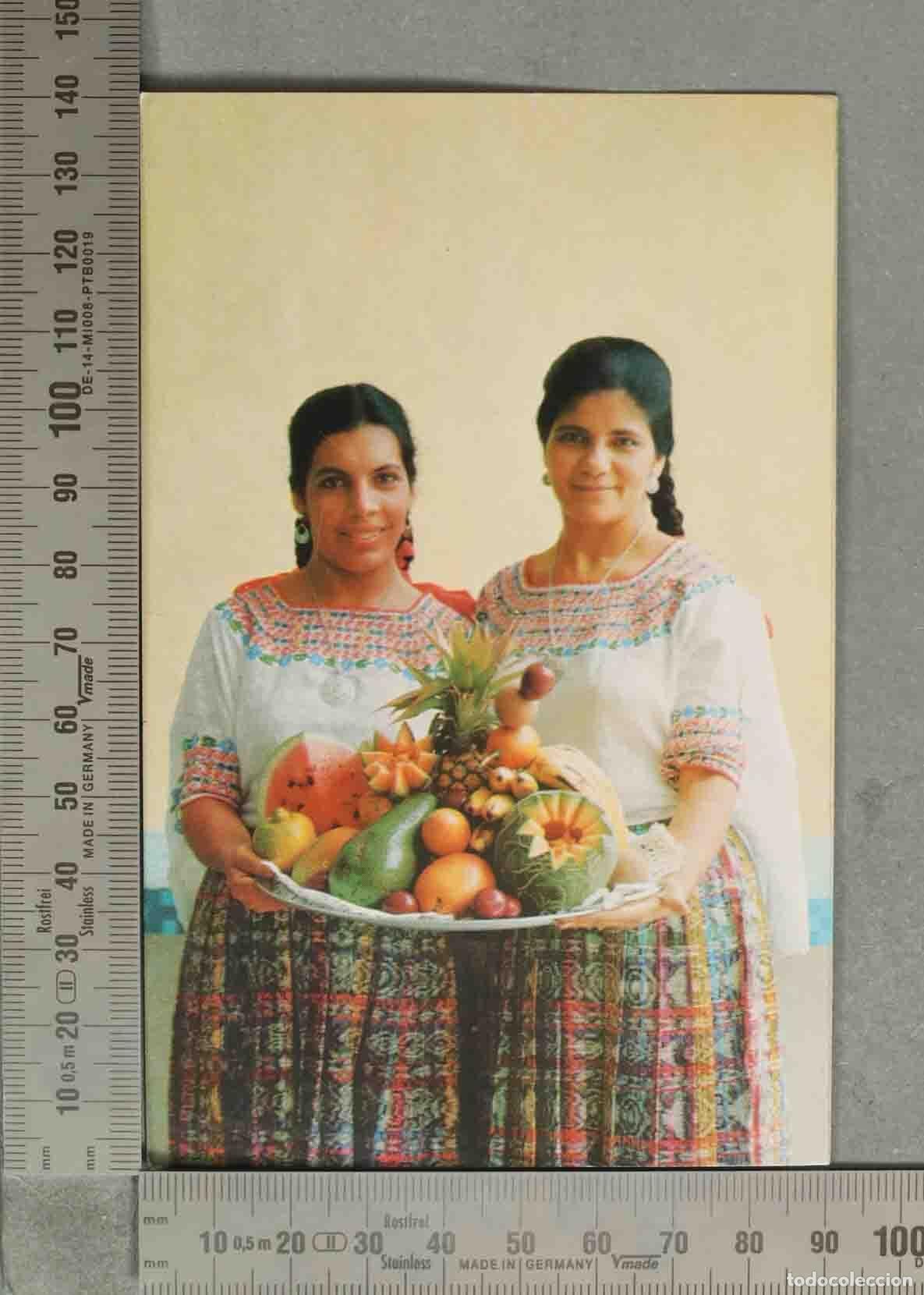 Postales: POSTAL. Mujeres con cesta de frutas tropicales