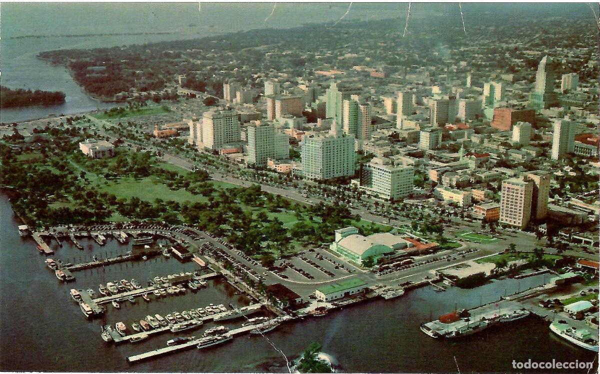 Postales: N&ordm; G-128-MIAMI. Vista a&eacute;rea de la ciudad. Sin circular