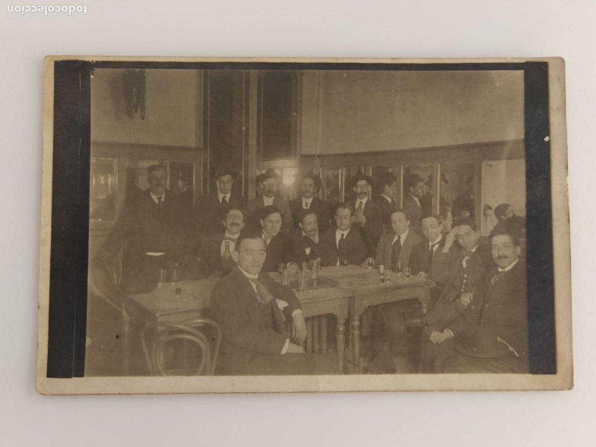 Postales: ARGENTINA - HOMBRES EN UN RESTAURANTE - FOTOGRAFICA - POSTAL ANTIGUA -(116.388)