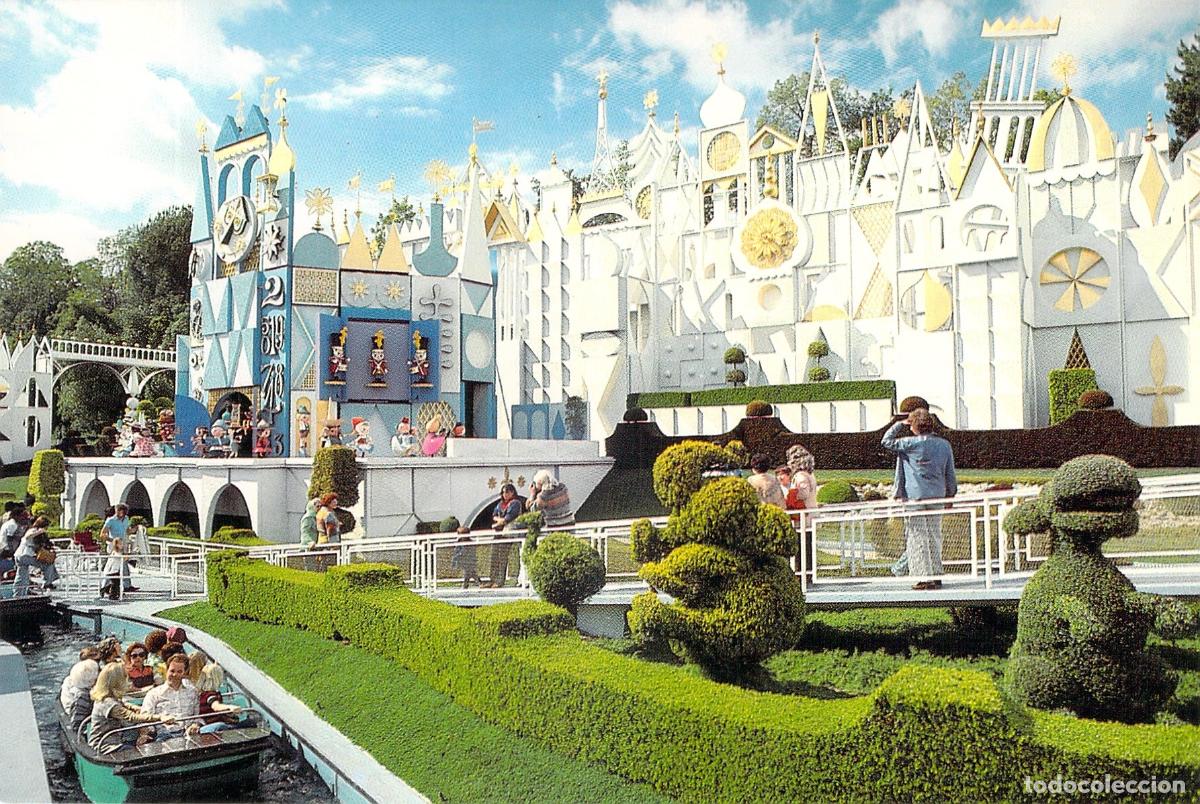 Postales: Postal de Disneyland Atracci&oacute;n It's a Small World en Fantasyland