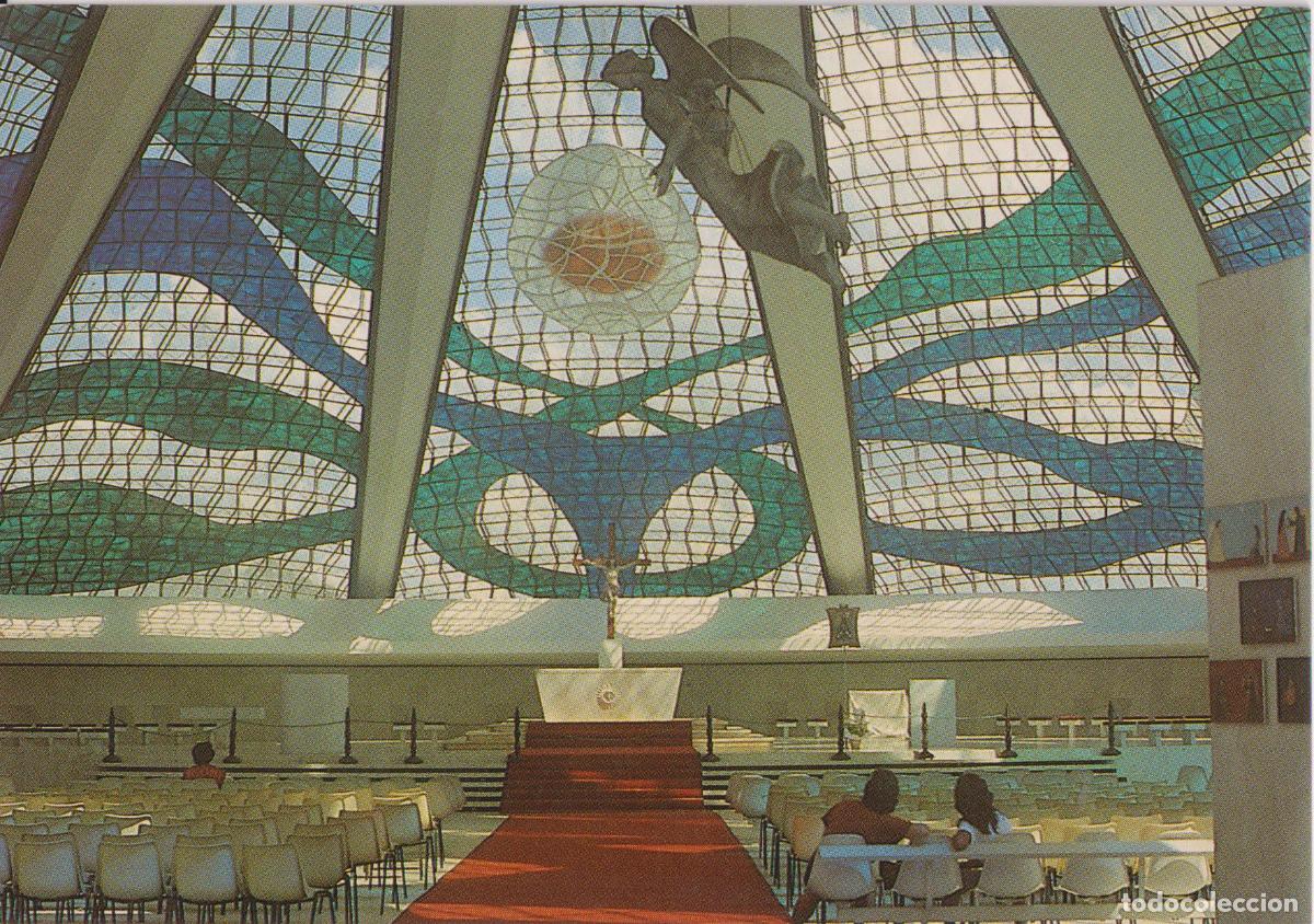 Postales: BRASIL, BRASILIA, INTERIOR DE LA CATEDRAL - BRASILIA LTDA. - S/C