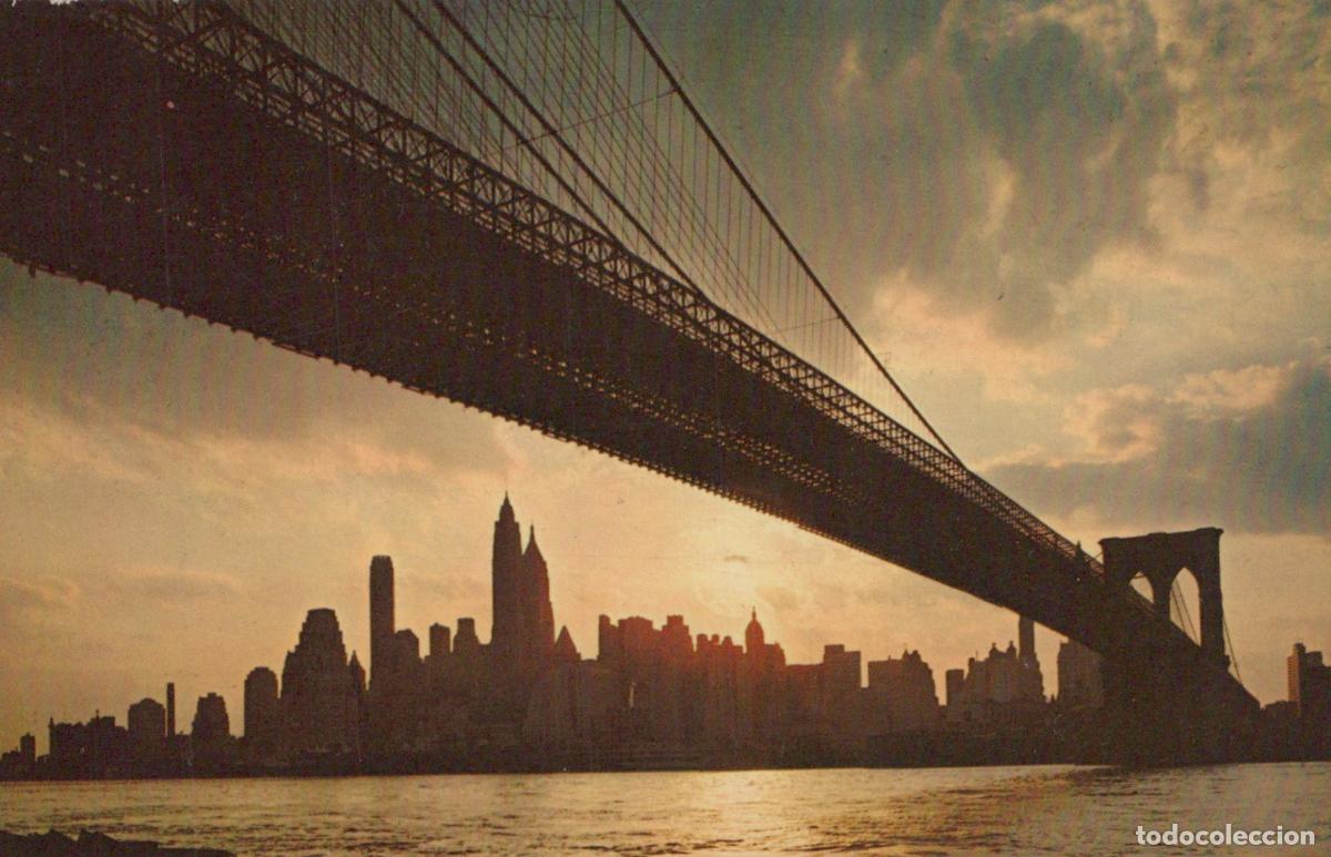 Postales: USA New York City Brooklyn Bridge Manhattan Island Sunset Unposted *YAK297